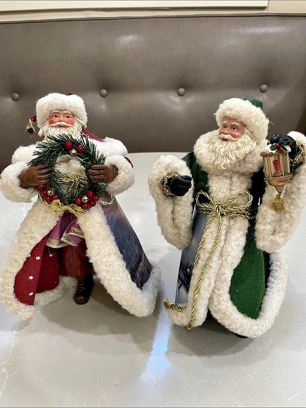 Thomas Kinkade Old World Santa Figurine Collection Set